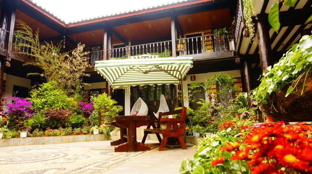 Lijiang Wangjia Courtyard Inn Eksteriør billede