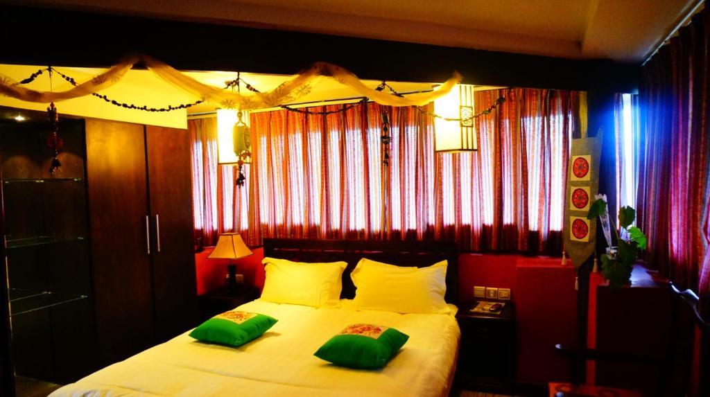 Lijiang Wangjia Courtyard Inn Værelse billede